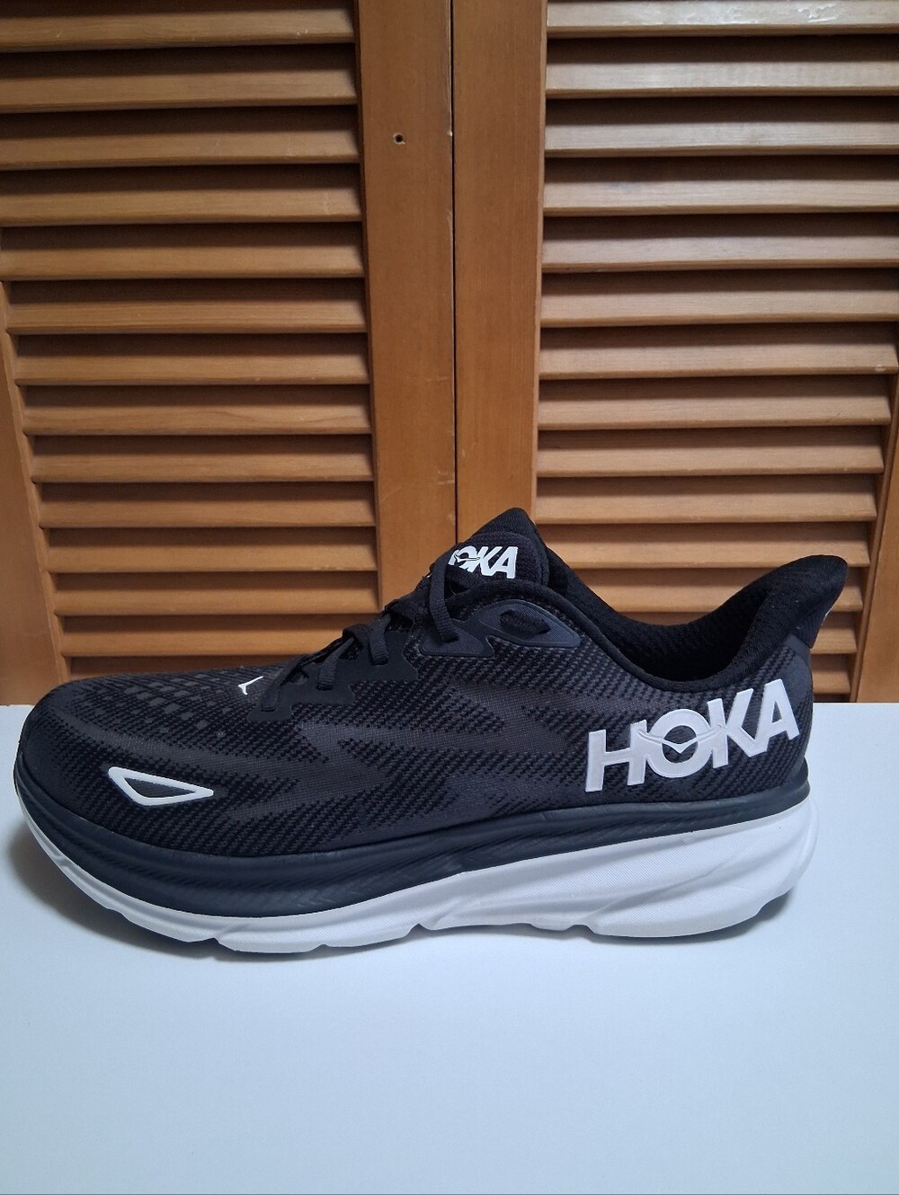 Hoka Clifton 9 BWHT Men's Running Shoe * Size: 12.5 (2E) Wide